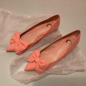 Journee kitten heels, excellent condition.